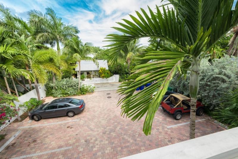 Windsor Townhomes 6 *